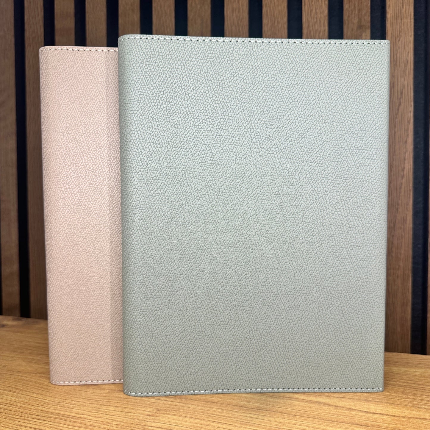 ***B-WARE Deluxe A5 Binder