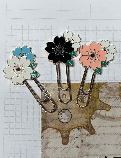 Sakura Bookmark I bracket